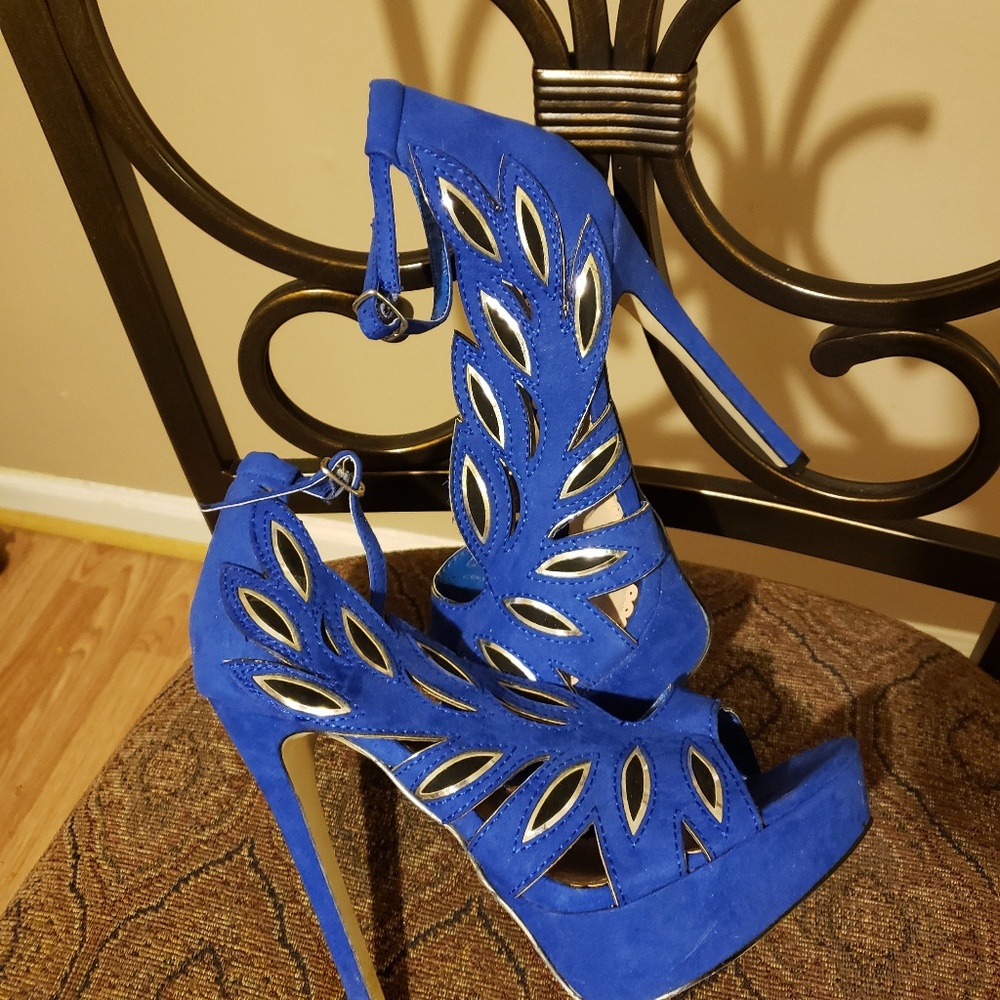 Royal Blue & Gold heel